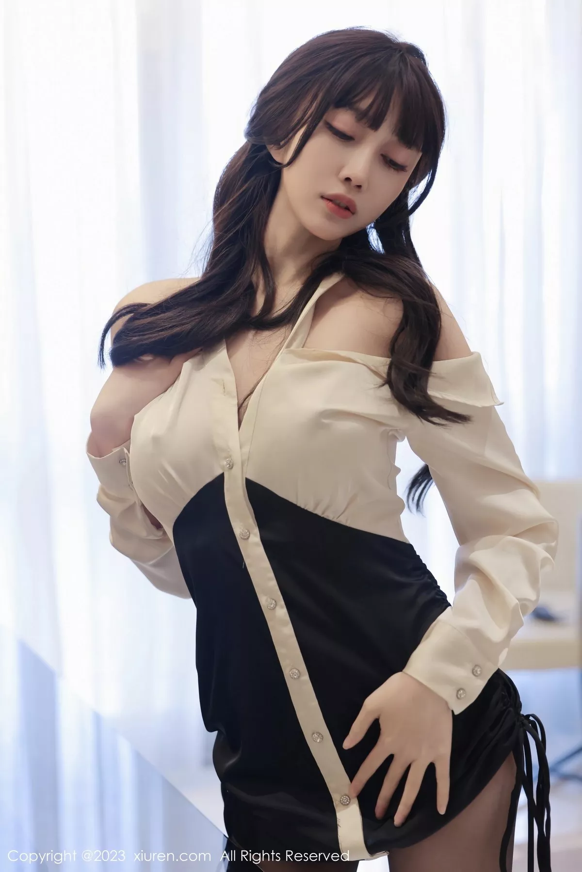 [XiuRen秀人网]第6929期玥儿玥写真-秀人资源网